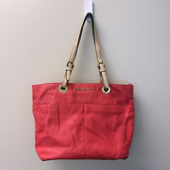 Michael Kors Bedford Tote – Coral Pebbled Leather - Picture 12 of 13